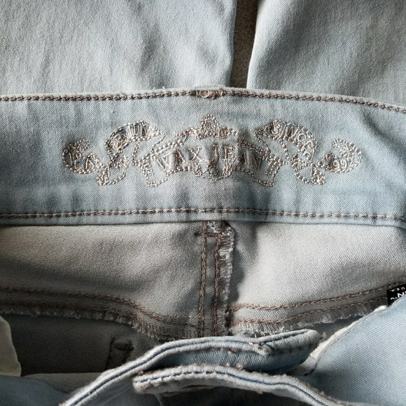 ❌Sold❌L.A. premium wax jean capri size 7 - Picture 5 of 6